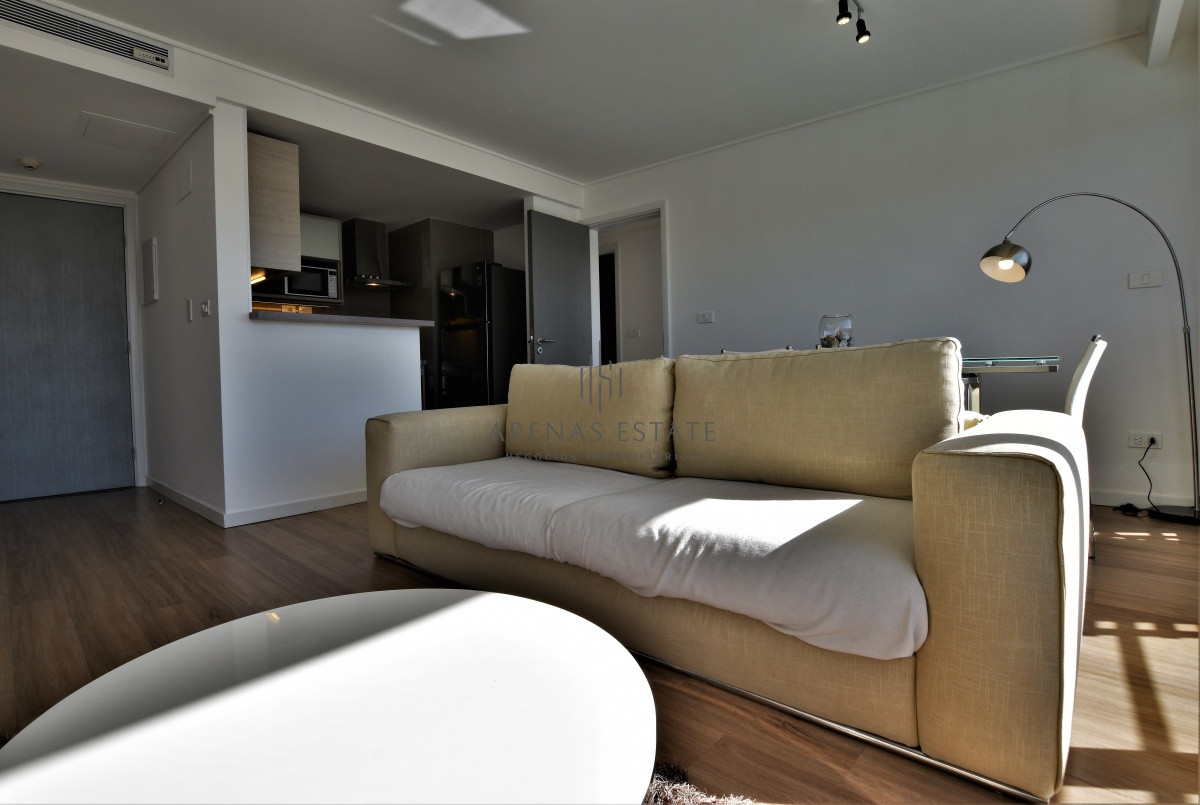 Apartamento ID.1855 - Venta de Apartamento 2 Dormitorios en Playa Mansa, Punta del este. 