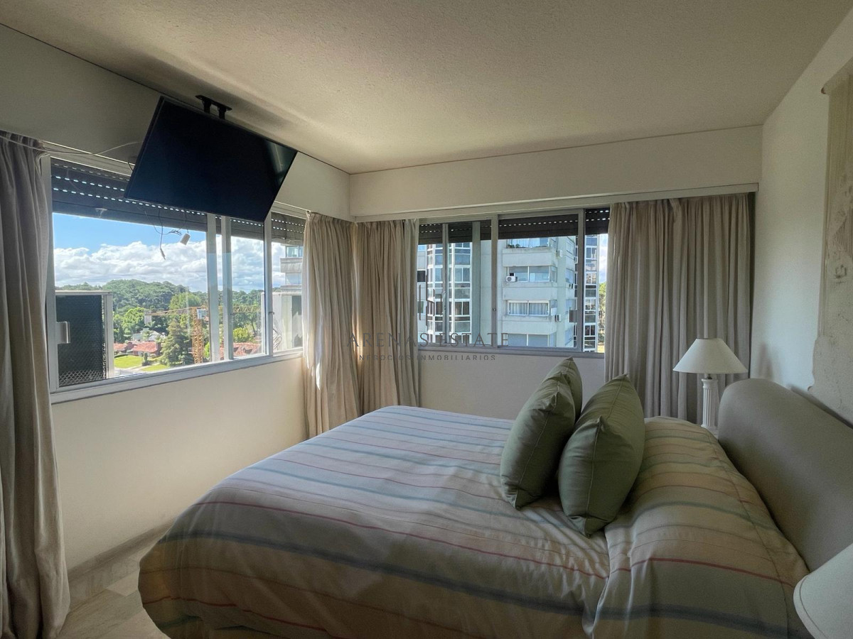 Apartamento ID.2775 - Venta de apartamento 3 dormitorios en Roosevelt, Punta del Este.