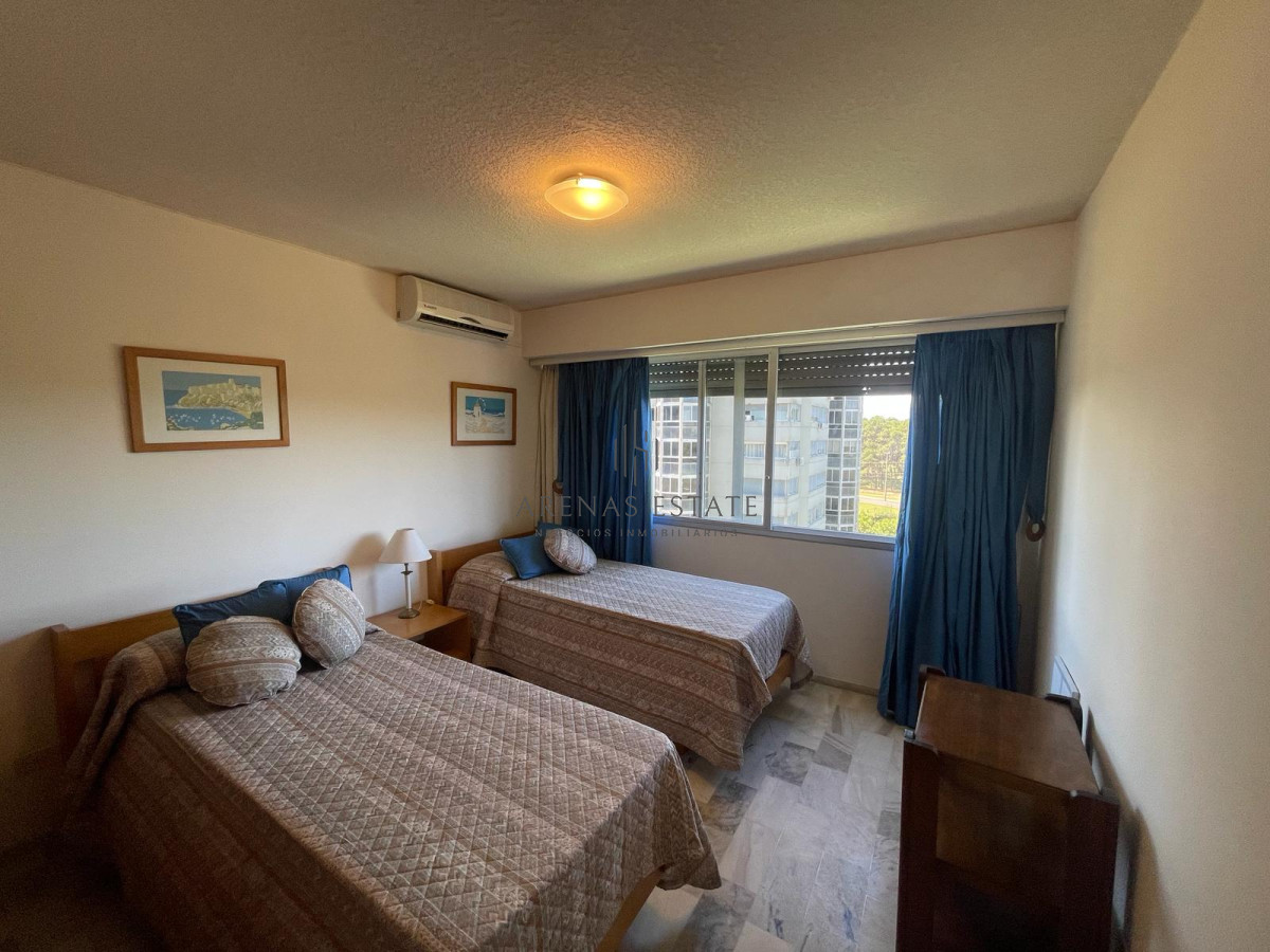 Apartamento ID.2775 - Venta de apartamento 3 dormitorios en Roosevelt, Punta del Este.