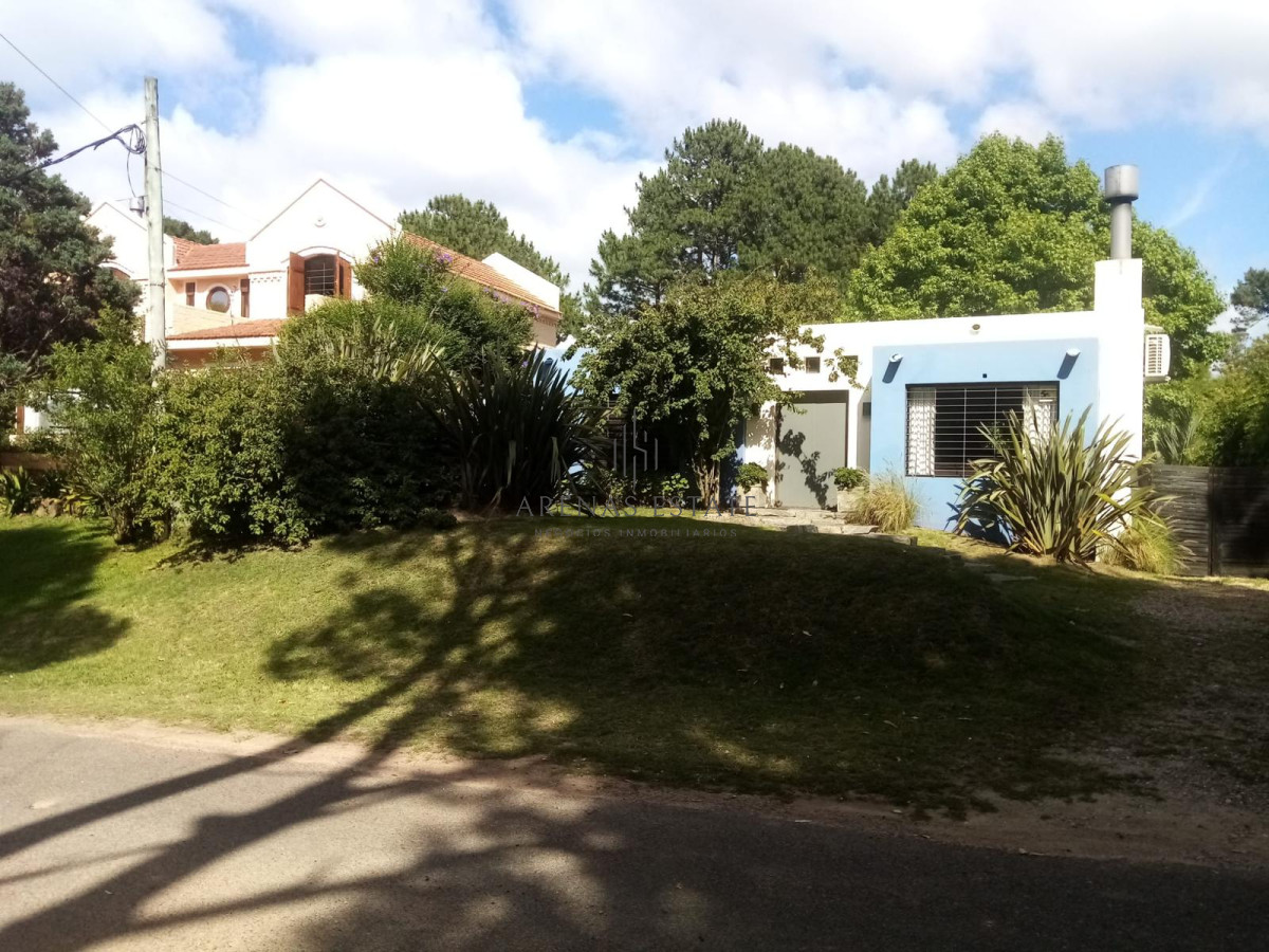 Casa ID.1840 - Casa en alquiler de temporada, 3 dormitorios en Playa Mansa, Punta del Este, Uruguay