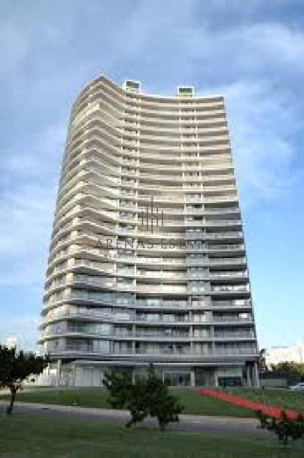 Apartamento ID.1855 - Venta de Apartamento 2 Dormitorios en Playa Mansa, Punta del este. 