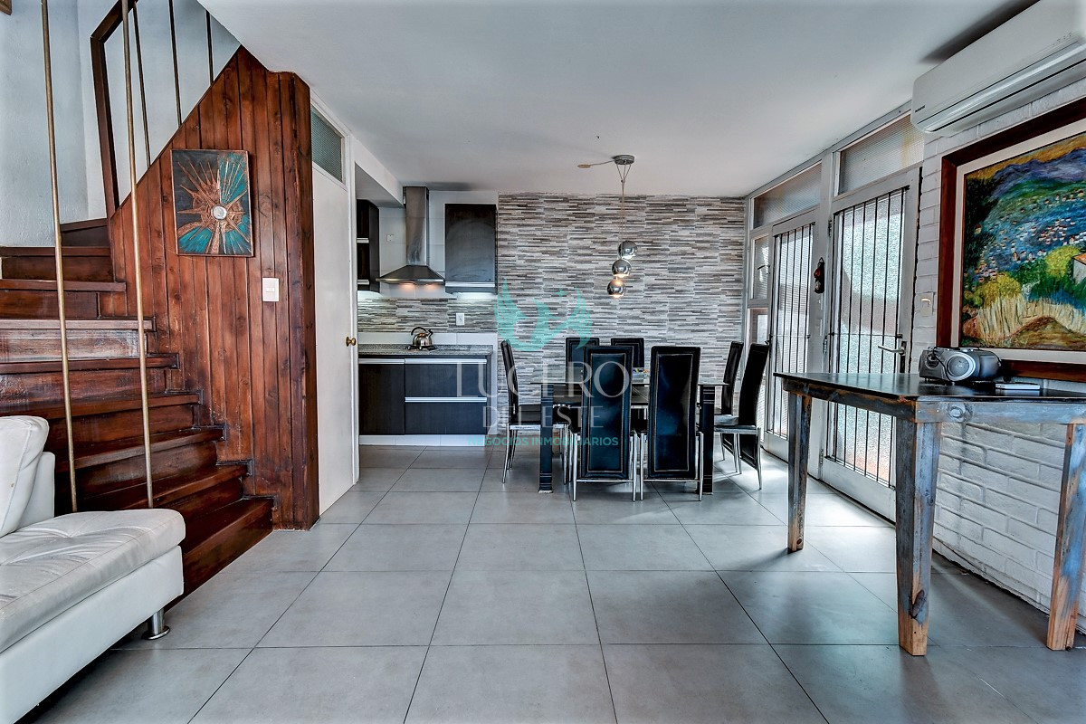 Apartamento ID.772 - Venta de Apartamento 3 dormitorios en Península, Punta del Este.