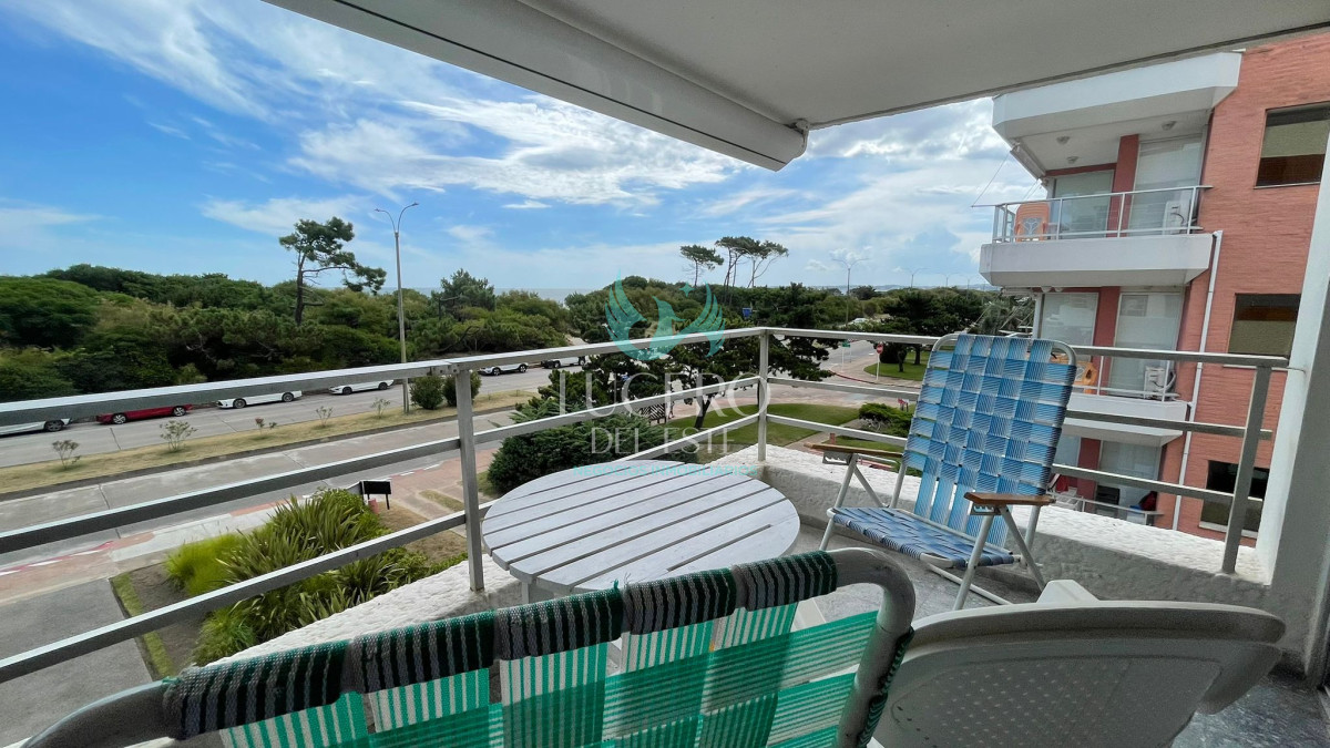 Apartamento ID.1297 - APARTAMENTO EN ALQUILER PRIMERA LINEA DE PLAYA MANSA 