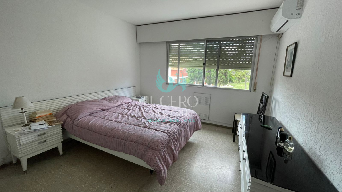 Apartamento ID.1297 - APARTAMENTO EN ALQUILER PRIMERA LINEA DE PLAYA MANSA 