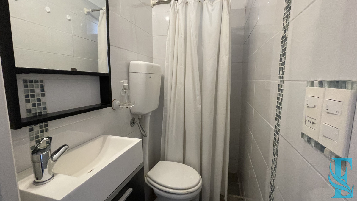 Apartamento ID.664 - Venta de apartamento de dos dormitorios en Playa Mansa, Punta del Este, Uruguay 