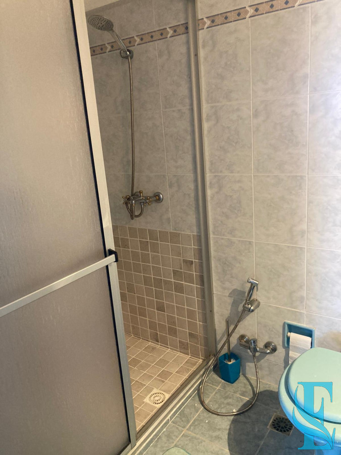 Apartamento ID.663 - Venta de Apartamento de 4 dormitorios en Playa Mansa, Punta del Este