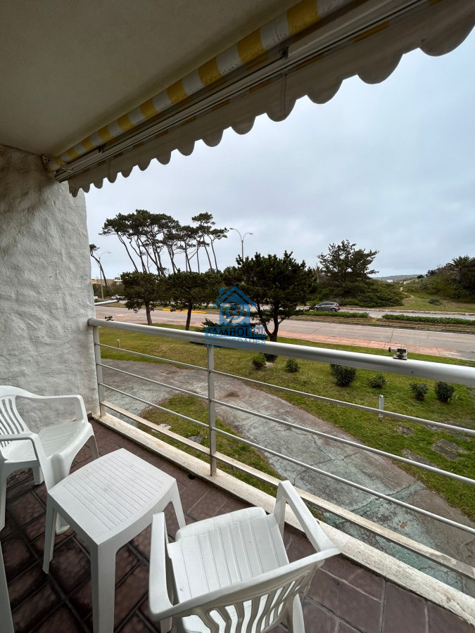 Apartamento ID.734 - Venta de apartamento de dos dormitorios en Playa Mansa, Punta del Este, Uruguay 