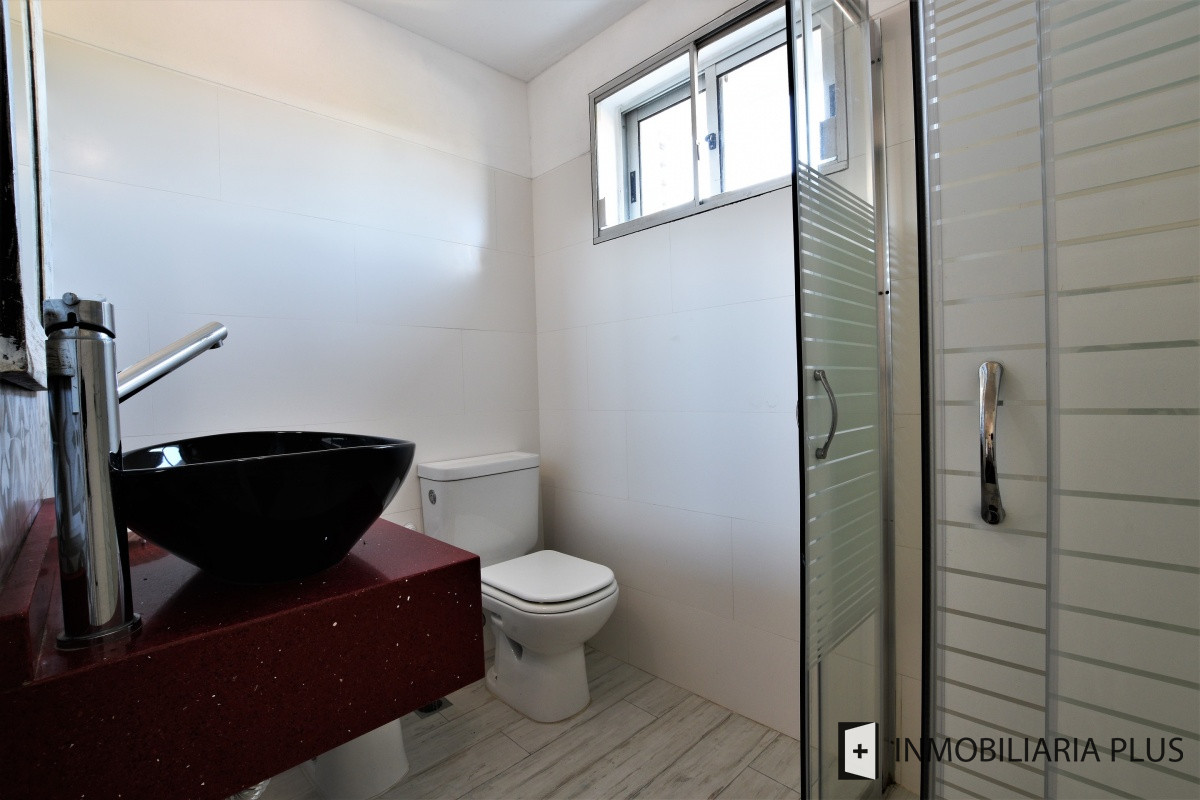 Apartamento ID.990 - Vendo de Apartamento en Playa Mansa Punta del Este con 1 dormitorio