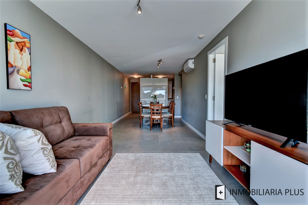 Apartamento ID.970 - Alquiler de Apartamento de 2 dormitorios para 4 personas con piscina climatizada y más en Roosevelt, Punta del Este.