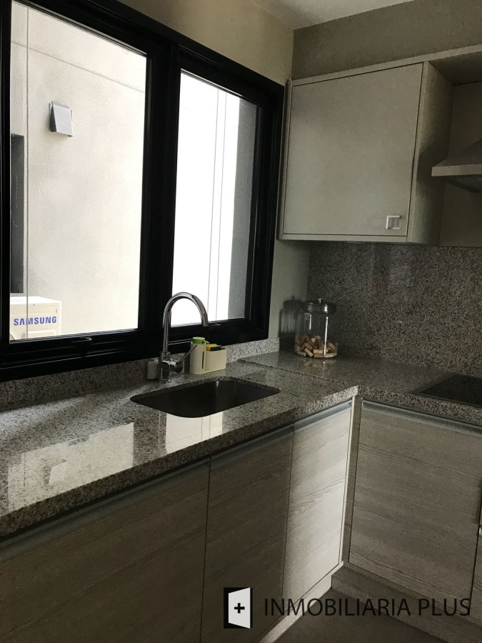 Apartamento ID.970 - Alquiler de Apartamento de 2 dormitorios para 4 personas con piscina climatizada y más en Roosevelt, Punta del Este.