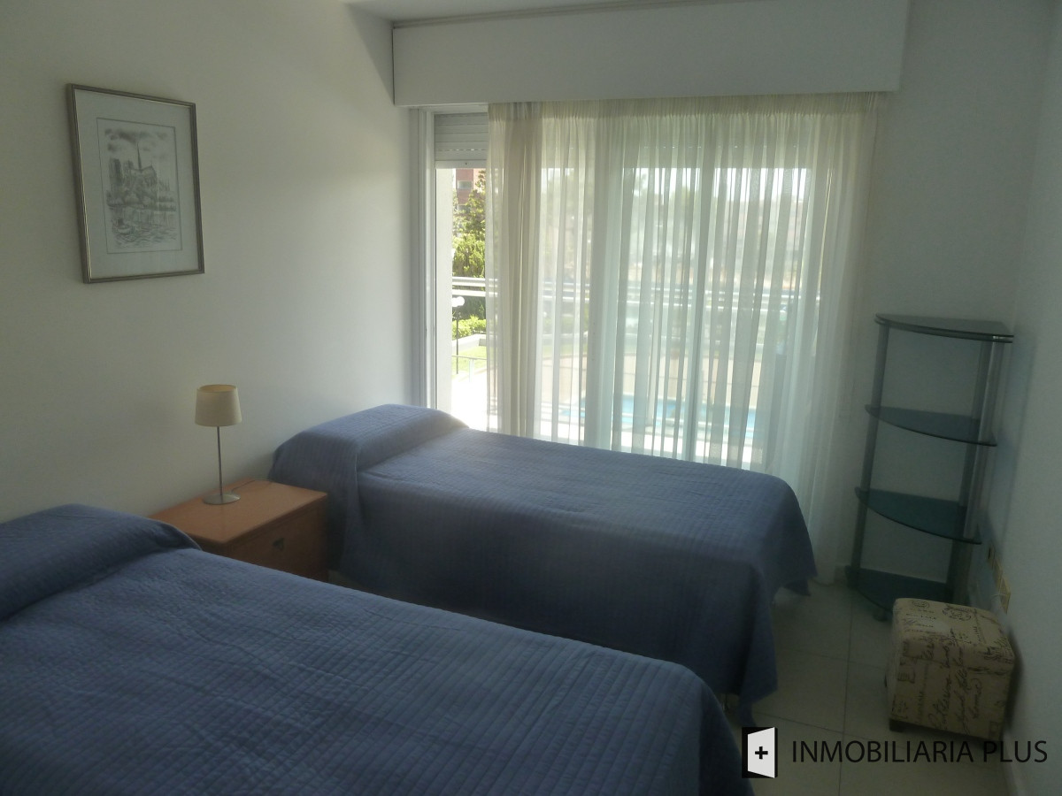 Apartamento ID.975 - Alquiler de Apartamento en La Pastora con 2 dormitorios, piscina climatizada y más. 