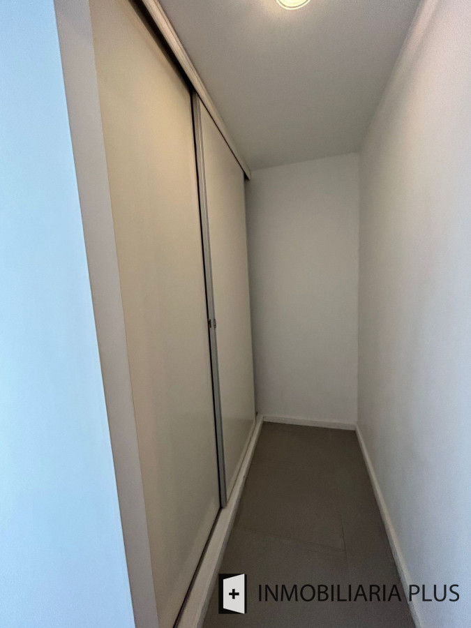 Apartamento ID.556 - Venta de Apartamento de 90 m2 en Punta el Este con todas las comodidades 2 Dormitorios C963