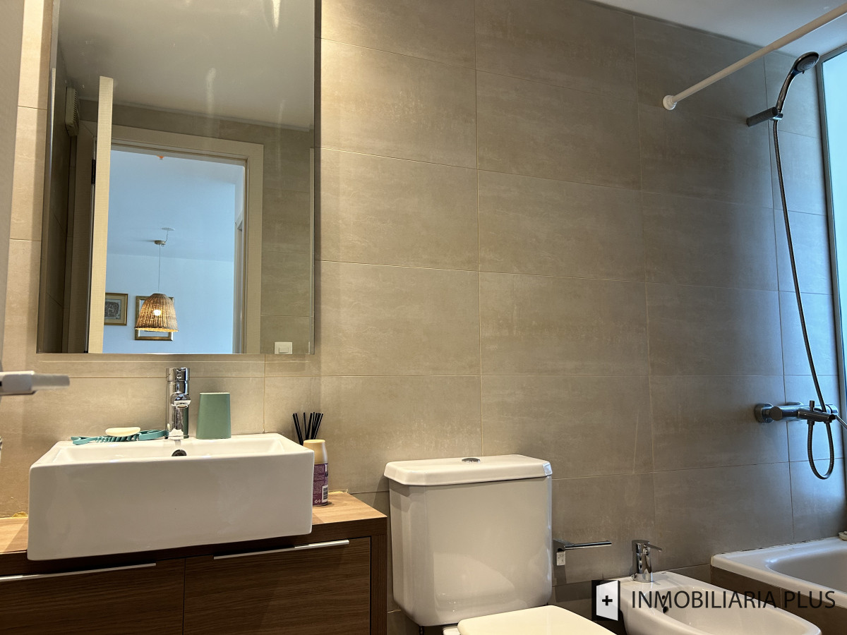 Apartamento ID.1431 - Alquiler de apartamento de 1 dormitorio invernal con Piscina, Gym, ,BBQ,  sauna, micro cine, servicios en Punta del Este