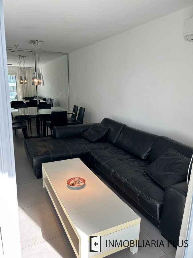 Apartamento ID.556 - Venta de Apartamento de 90 m2 en Punta el Este con todas las comodidades 2 Dormitorios C963
