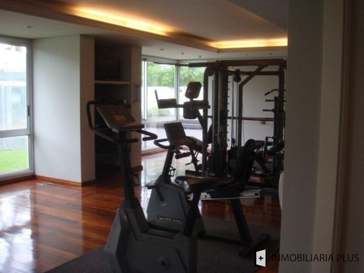 Apartamento ID.671 - Venta de Apartamento en Punta del Este con todos los servicios C671B
