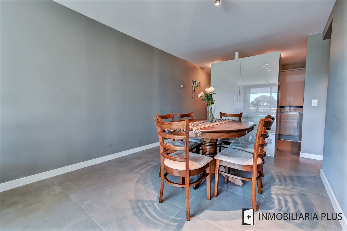 Apartamento ID.970 - Alquiler de Apartamento de 2 dormitorios para 4 personas con piscina climatizada y más en Roosevelt, Punta del Este.