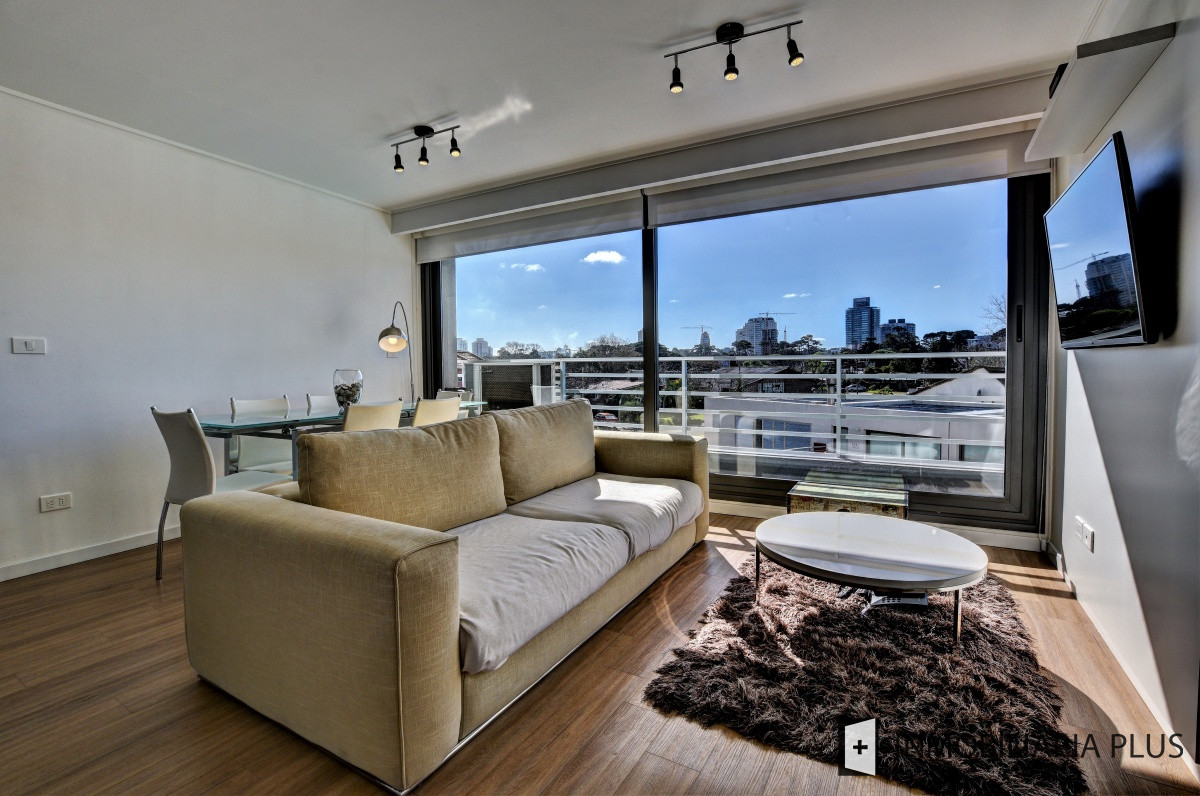 Apartamento ID.861 - Venta de Apartamento con Piscina Climatizada, Sauna, 2 Dormitorios y más en Playa Mansa de Punta del este