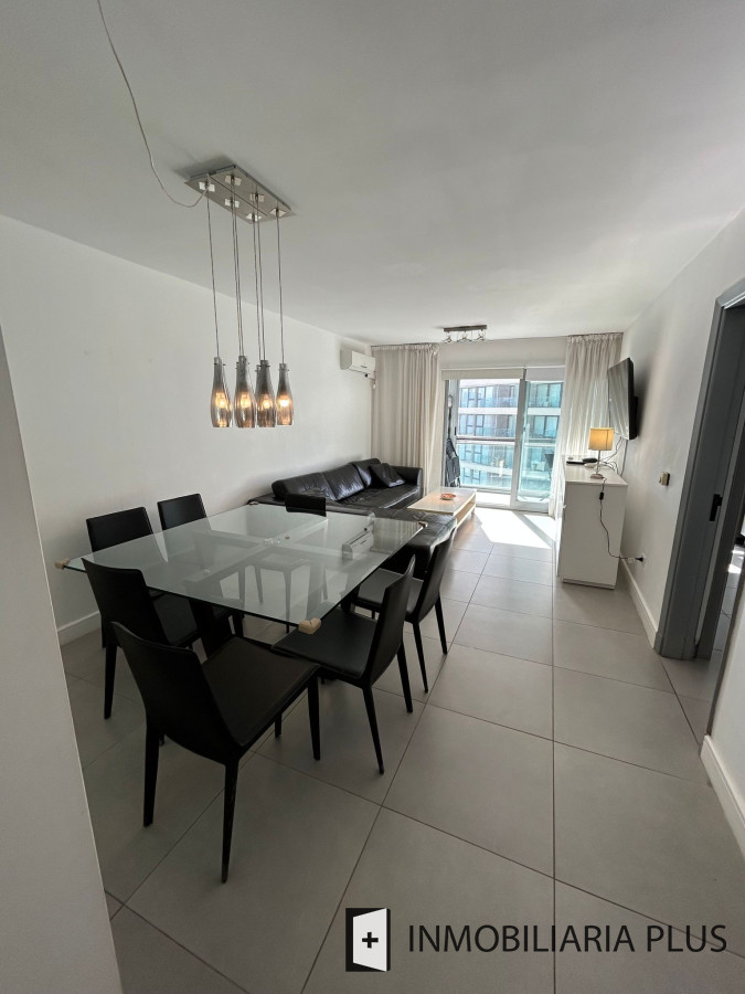 Apartamento ID.556 - Venta de Apartamento de 90 m2 en Punta el Este con todas las comodidades 2 Dormitorios C963