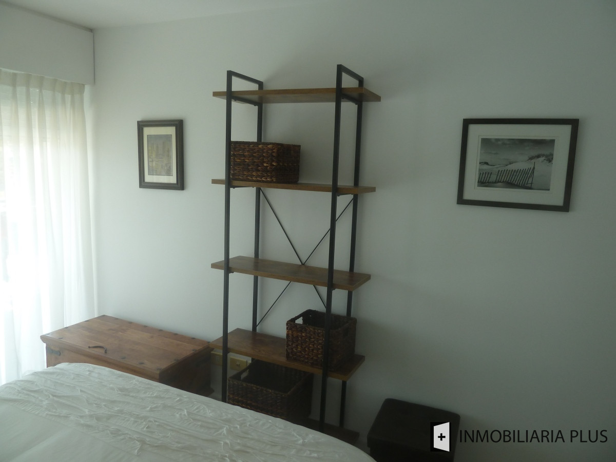Apartamento ID.975 - Alquiler de Apartamento en La Pastora con 2 dormitorios, piscina climatizada y más. 