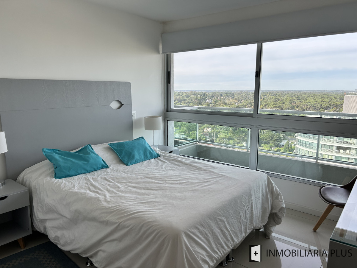 Apartamento ID.1431 - Alquiler de apartamento de 1 dormitorio invernal con Piscina, Gym, ,BBQ,  sauna, micro cine, servicios en Punta del Este