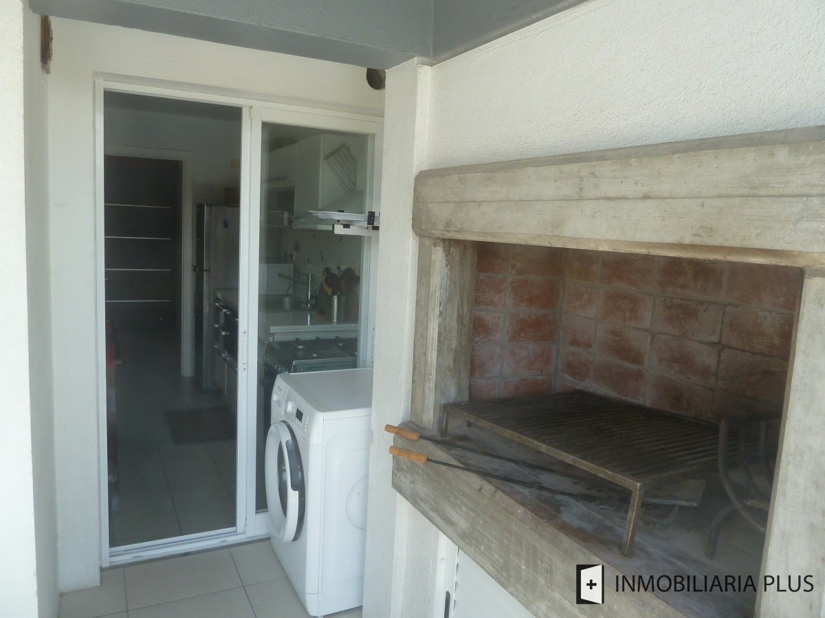 Apartamento ID.975 - Alquiler de Apartamento en La Pastora con 2 dormitorios, piscina climatizada y más. 