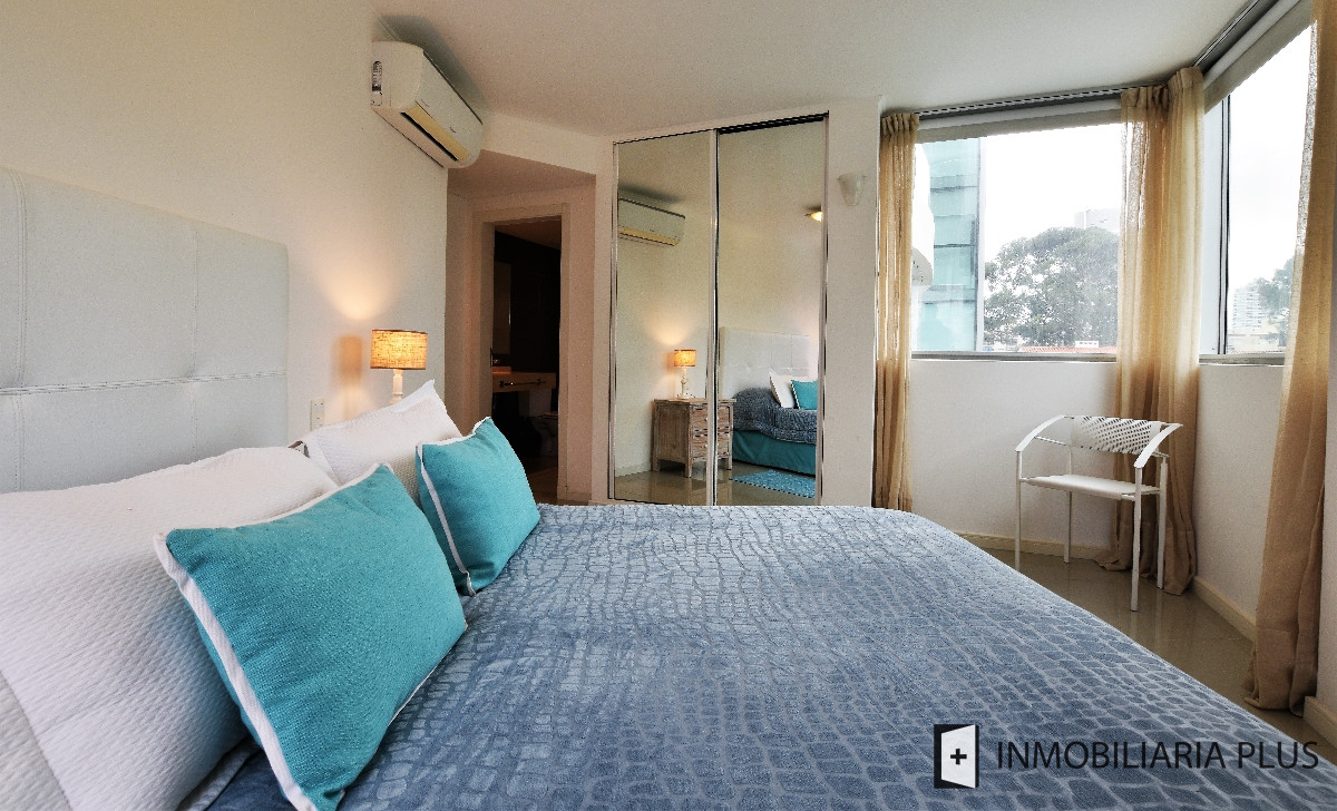 Apartamento ID.932 - Apto en Alquiler Alquiler 2024 de 2 dormitorios en Playa brava de Punta del Este