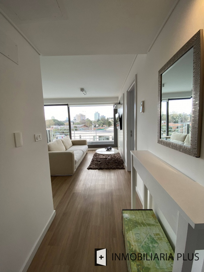Apartamento ID.861 - Venta de Apartamento con Piscina Climatizada, Sauna, 2 Dormitorios y más en Playa Mansa de Punta del este