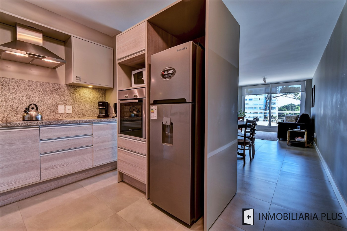 Apartamento ID.970 - Alquiler de Apartamento de 2 dormitorios para 4 personas con piscina climatizada y más en Roosevelt, Punta del Este.