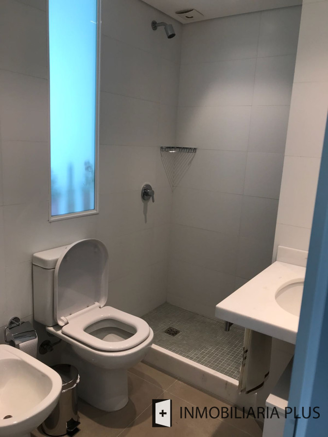 Apartamento ID.970 - Alquiler de Apartamento de 2 dormitorios para 4 personas con piscina climatizada y más en Roosevelt, Punta del Este.
