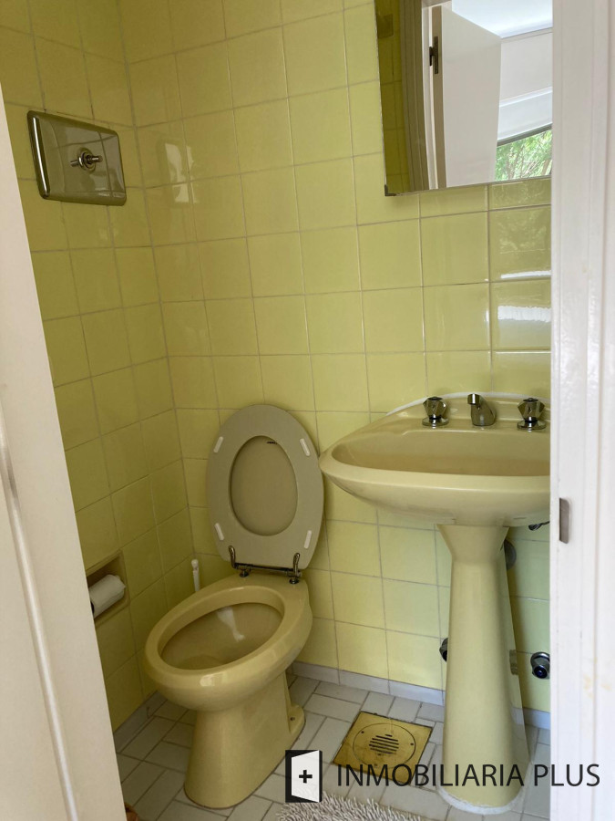 Apartamento ID.1020 - Venta de Apartamento en primera línea de la Playa Brava con 2 Dormitorios 2 Baños