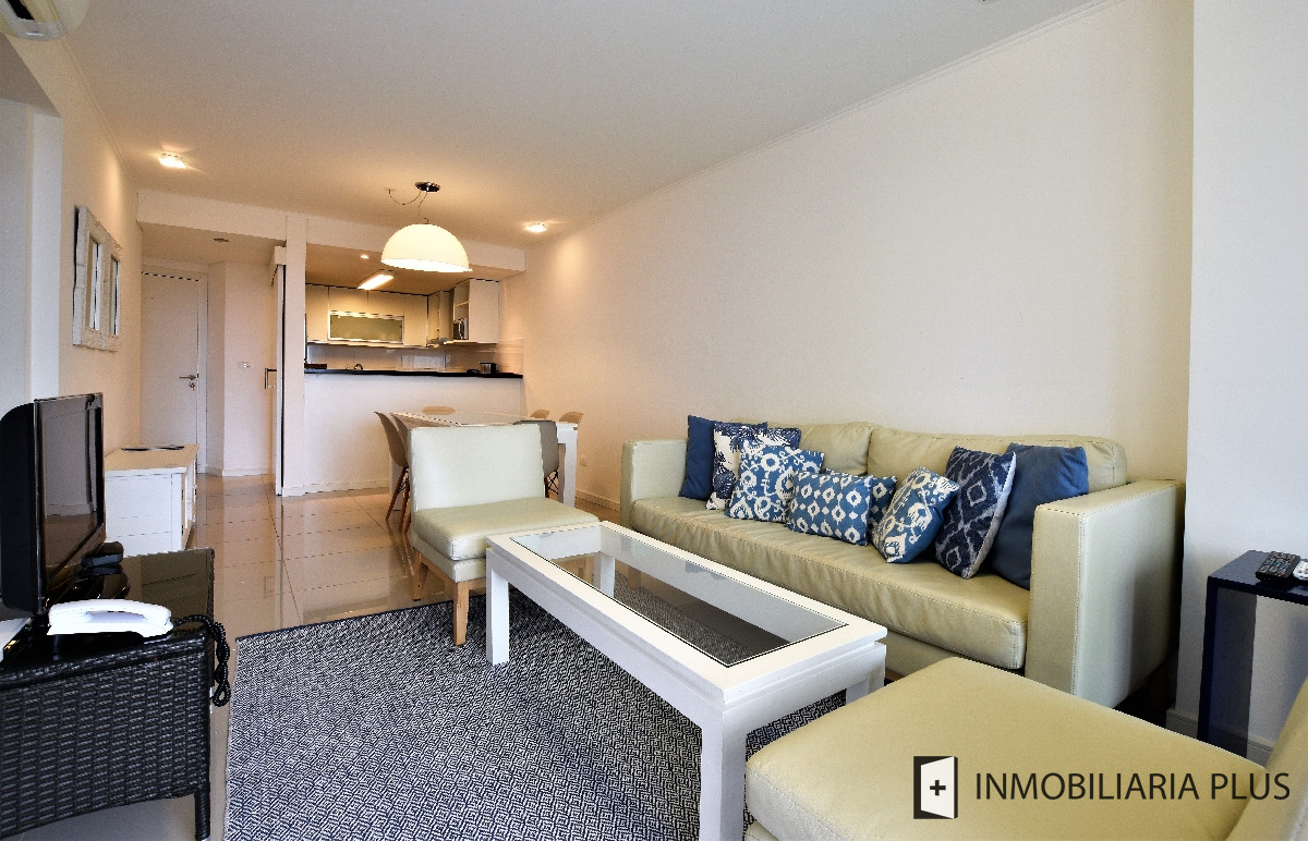 Apartamento ID.932 - Apto en Alquiler Alquiler 2024 de 2 dormitorios en Playa brava de Punta del Este