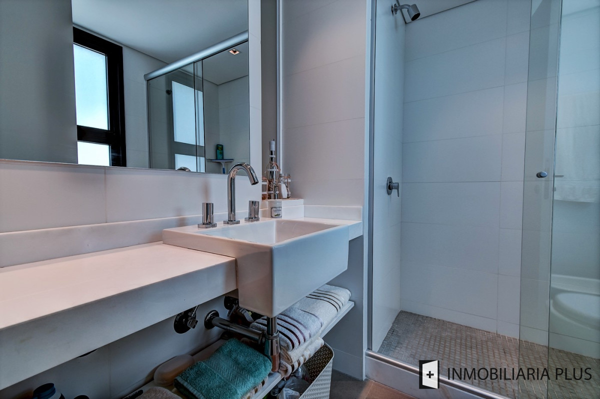 Apartamento ID.970 - Alquiler de Apartamento de 2 dormitorios para 4 personas con piscina climatizada y más en Roosevelt, Punta del Este.