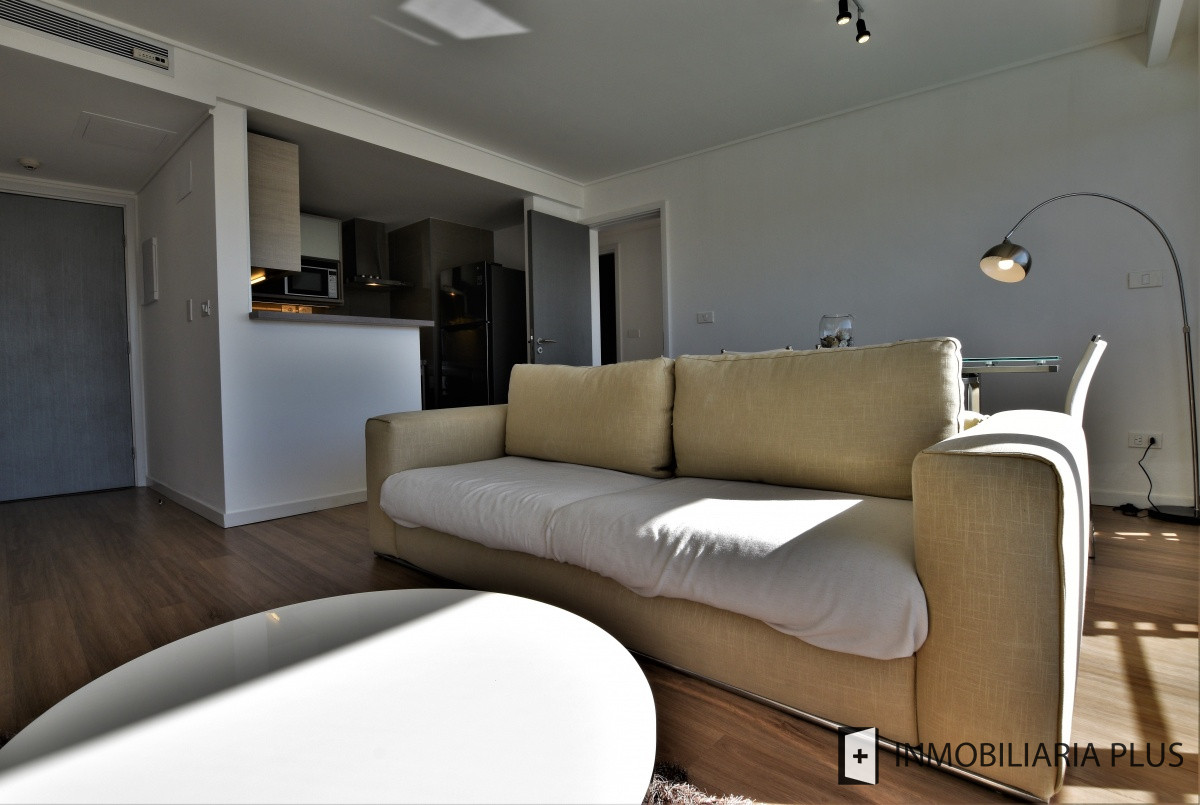 Apartamento ID.861 - Venta de Apartamento con Piscina Climatizada, Sauna, 2 Dormitorios y más en Playa Mansa de Punta del este