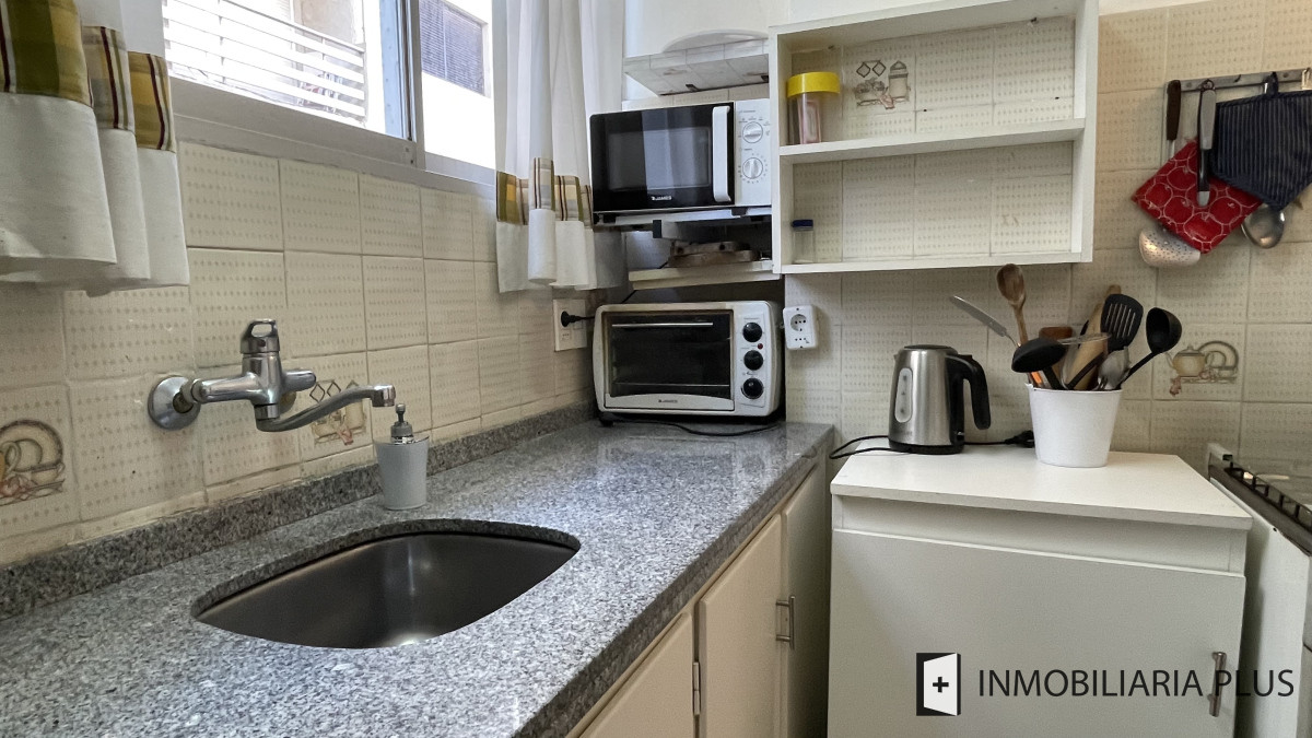 Apartamento ID.825 - Alquiler de Apartamento en primera linea de Playa Mansa con 2 Dormitorios en en Punta del Este C825