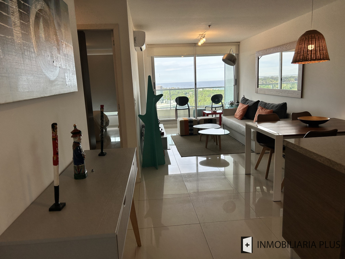 Apartamento ID.1431 - Alquiler de apartamento de 1 dormitorio invernal con Piscina, Gym, ,BBQ,  sauna, micro cine, servicios en Punta del Este