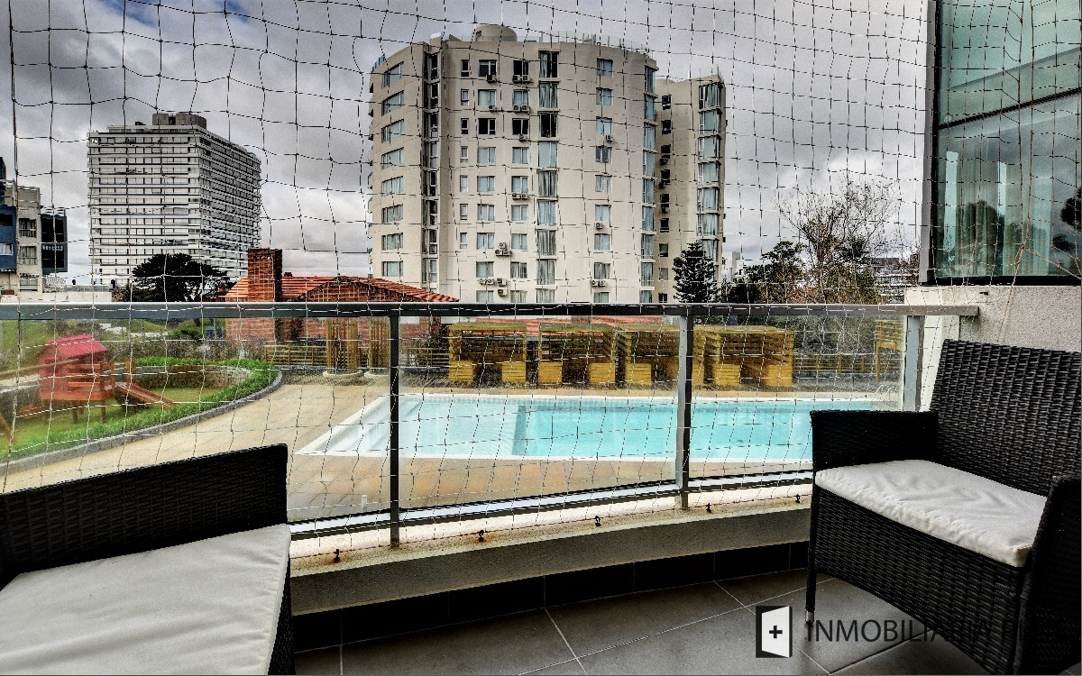 Apartamento ID.932 - Apto en Alquiler Alquiler 2024 de 2 dormitorios en Playa brava de Punta del Este
