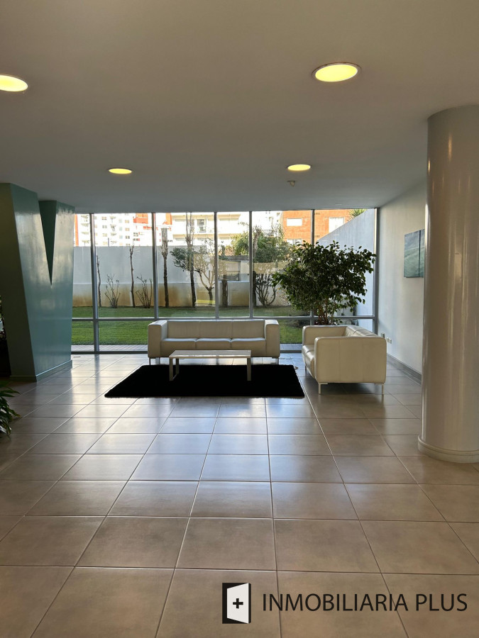 Apartamento ID.556 - Venta de Apartamento de 90 m2 en Punta el Este con todas las comodidades 2 Dormitorios C963