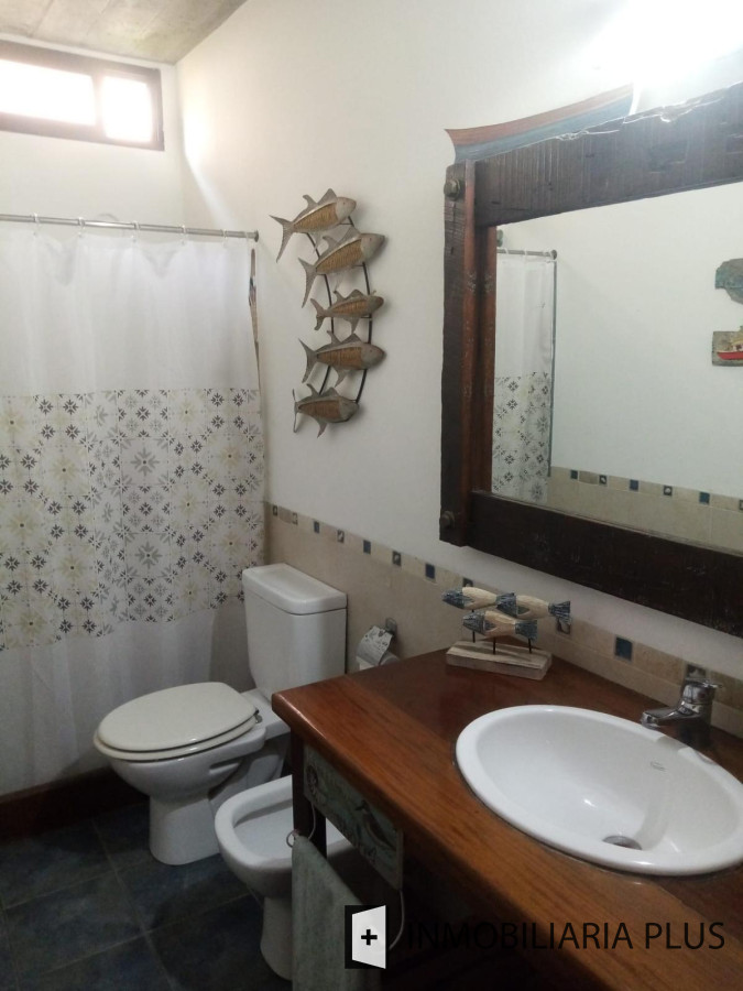 Casa ID.841 - Alquilo Casa de 3 dormitorios 2 Baños en Playa Mansa Punta del Este Uruguay