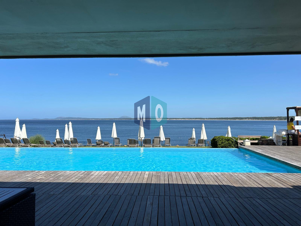 Apartamento ID.630 - Venta de Apartamento, 2 dormitorios. Punta Ballena, Punta del Este. 