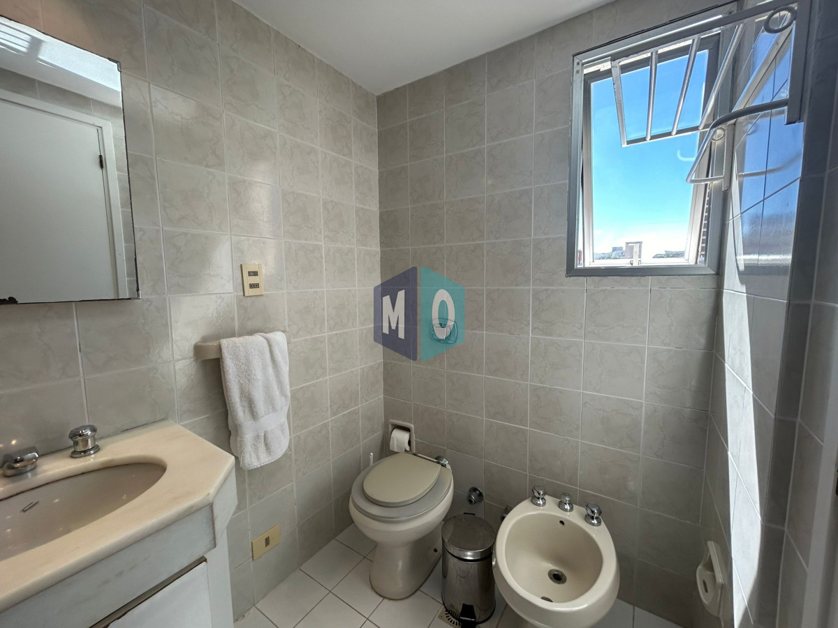 Apartamento ID.671 - Venta de Apartamento de 3 dormitorios en la Península
