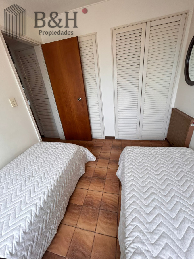 Apartamento ID.1483 - Alquiler Temporario de Apartamento 2 dormitorios en Playa Brava, Punta del Este. 