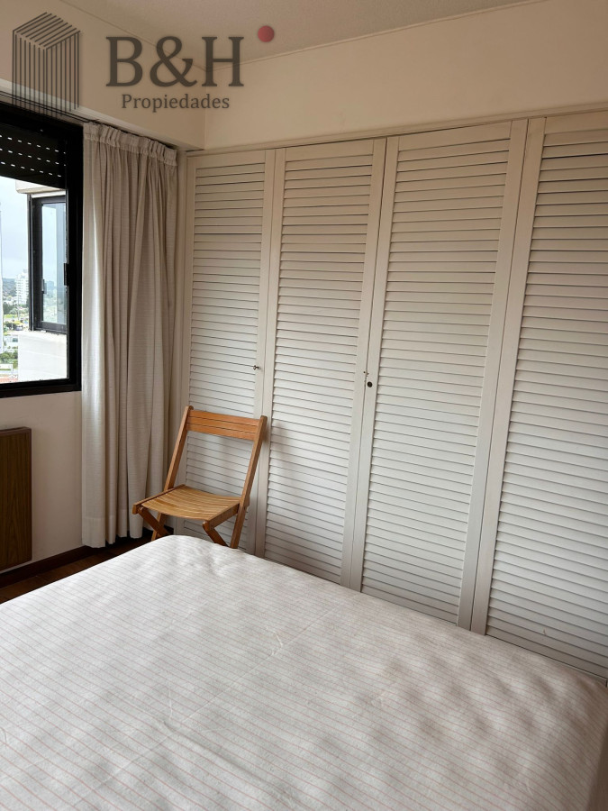 Apartamento ID.1483 - Alquiler Temporario de Apartamento 2 dormitorios en Playa Brava, Punta del Este. 