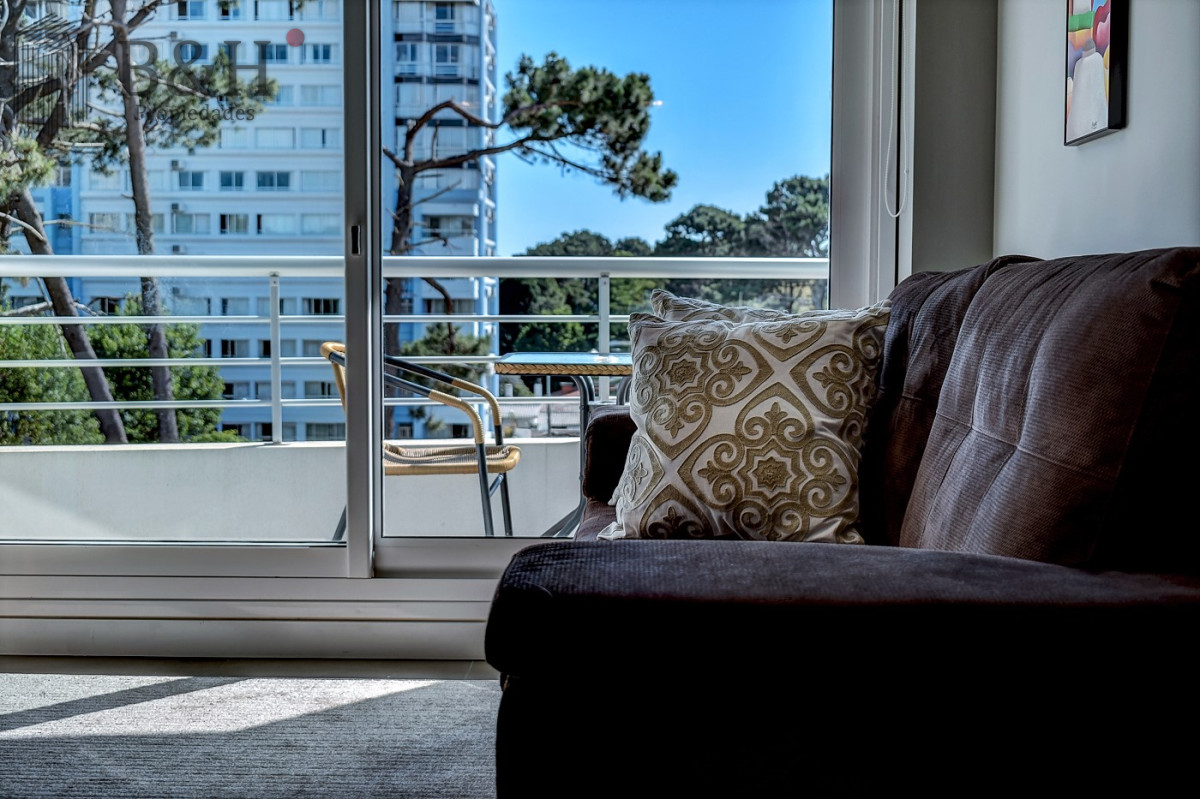 Apartamento ID.1533 - Alquiler temporario de Apartamento 2 dormitorios en Roosevelt, Punta del Este.