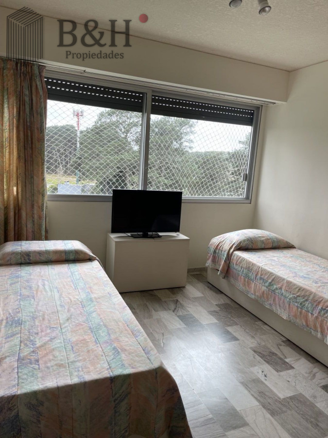 Apartamento ID.1261 - Apartamento de 3 dormitorios en Roosevelt, Punta del Este