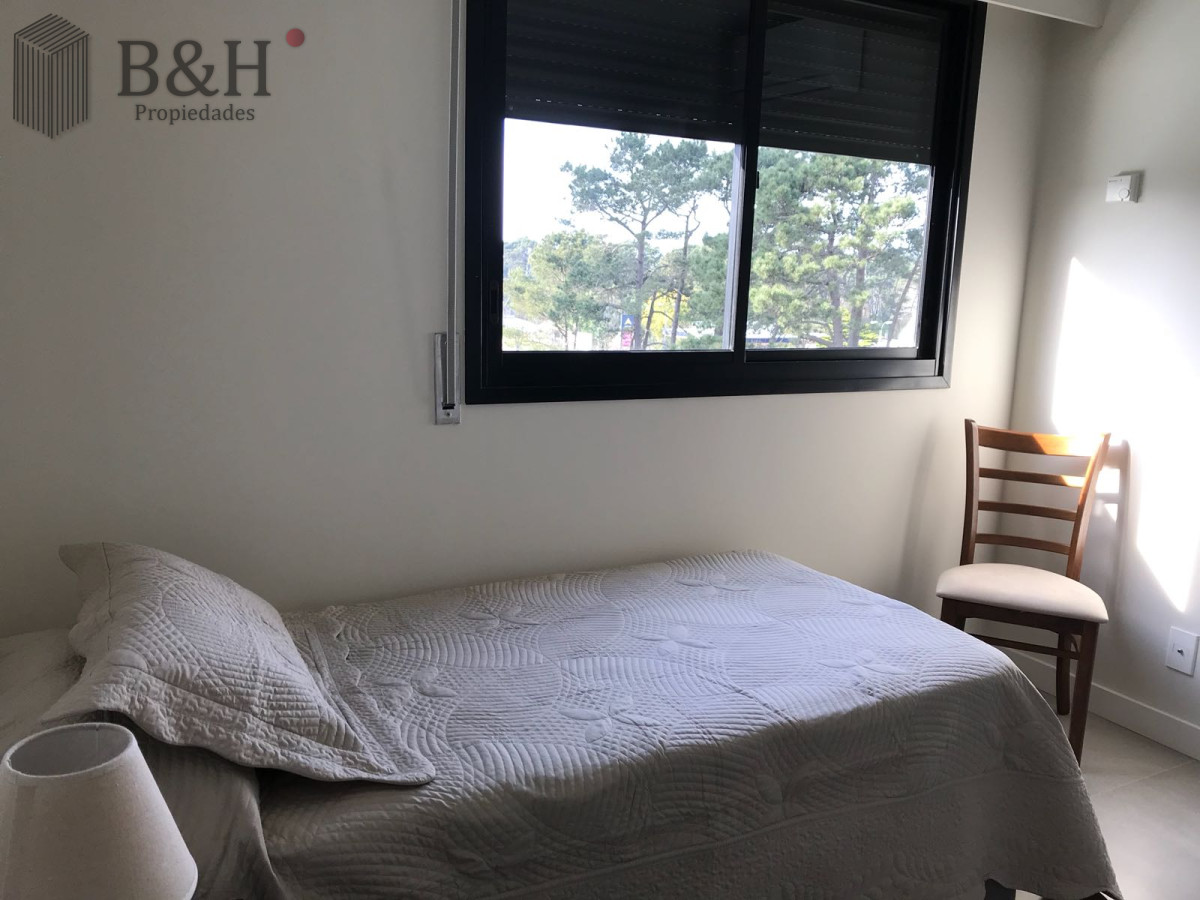 Apartamento ID.1533 - Alquiler temporario de Apartamento 2 dormitorios en Roosevelt, Punta del Este.
