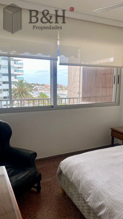 Apartamento ID.2163 - Alquiler invernal de apartamento en La Península, Punta del Este