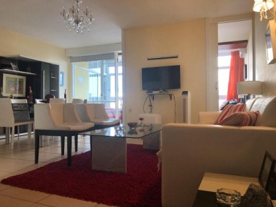 Venta de apartamento de dos dormitorios en La Península, Punta del Este