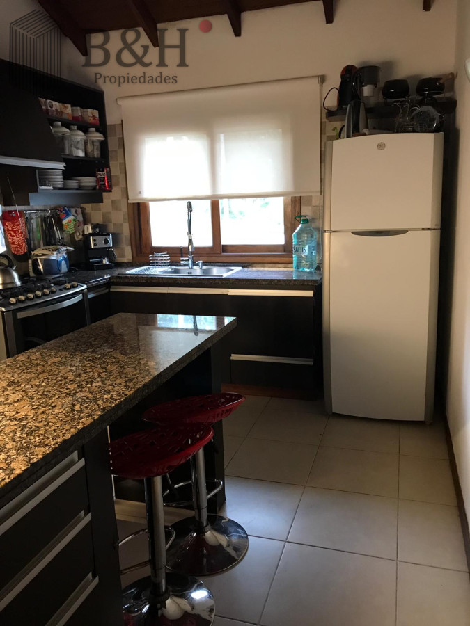 Casa ID.706 - Venta de Casa 4 dormitorios en Beverly Hills, Punta del Este.