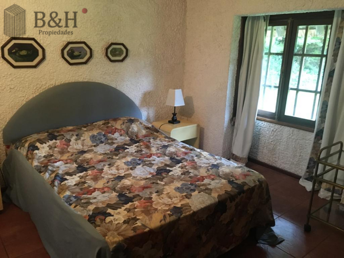 Casa ID.5013 - Venta de Casa 5 dormitorios en Marly, Punta del Este.