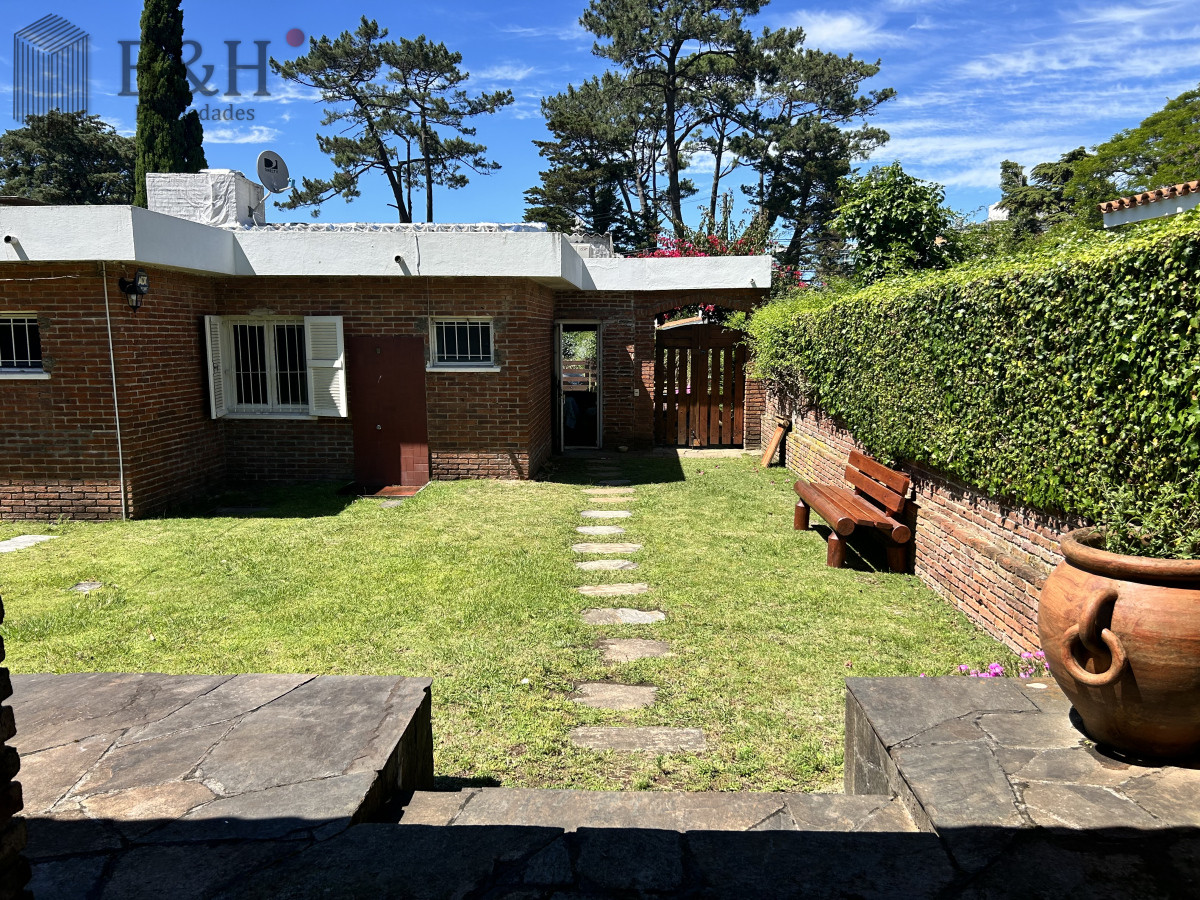 Casa ID.3883 - Alquiler de Temporada de casa de 3 dormitorios en Punta del Este, Uruguay